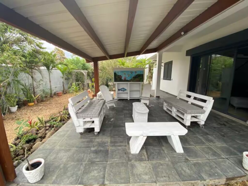 la-kaz-paille-en-queue-villa-avec-piscine-la-reunion-36492743-1a20-4d58-9181-7b2df2190d2f