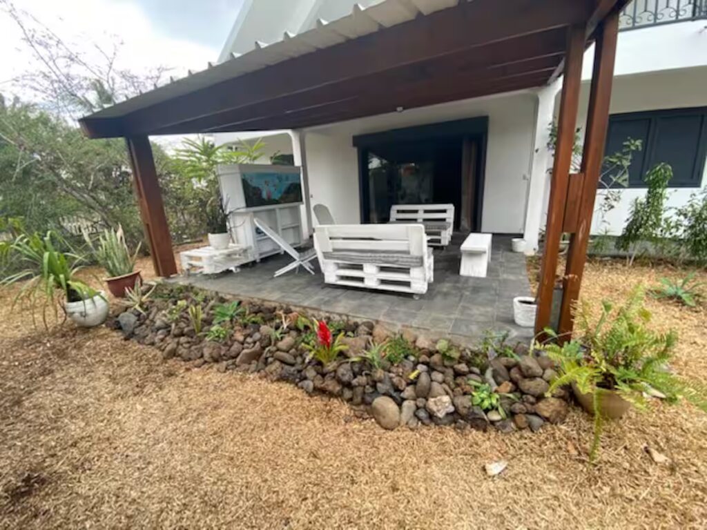 la-kaz-paille-en-queue-villa-avec-piscine-la-reunion-a69f506c-c9fe-4e7f-8536-e3336f226a79